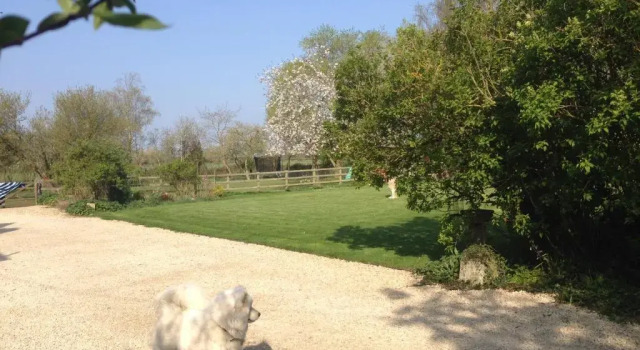 Коттедж Buscot Manor