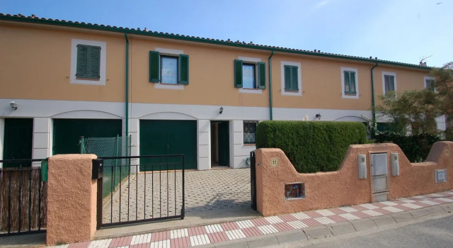Daró 3D 37, Забронировать Отель Отели Baix Empordà 3 звезды, 3*