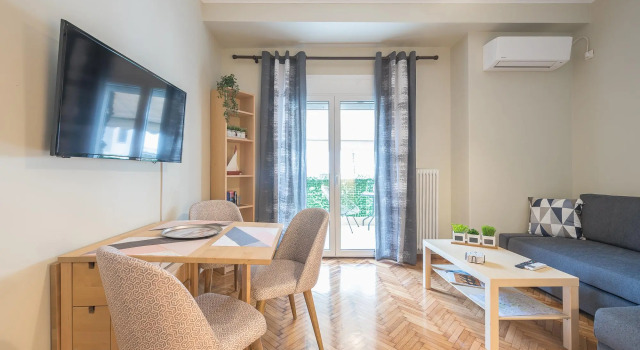 Supreme Suite with balcony by Cloudkeys