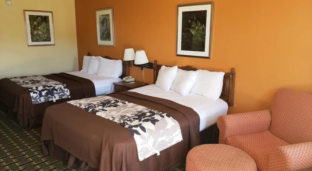 Days Inn Kennett, Boek Hotel Hotels in Missouri met zwembad, Zwembad