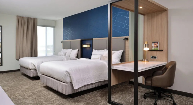 Четырёхместный люкс SpringHill Suites by Marriott Springfield Southwest