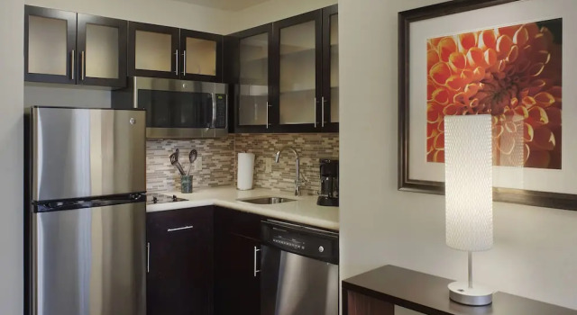 Люкс Staybridge Suites Fayetteville by IHG