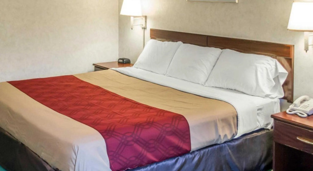 Номер Standard Econo Lodge Cleveland Southeast - Kent