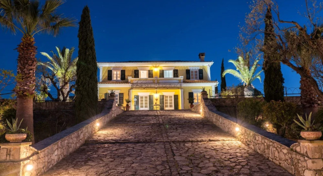 Almeira 4000sq meters Estate, for Unparalleled Seclusion, By ThinkVilla, Забронировать Вилла Циливи Закинф, рядом с Византийский музей