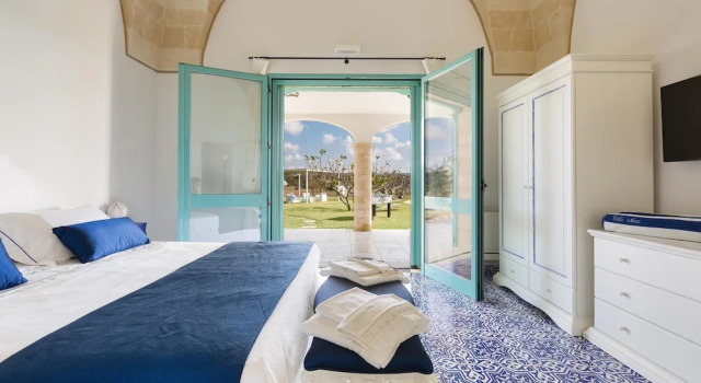 Villa Nena, Book Villa Villaer i Parabita, Villa