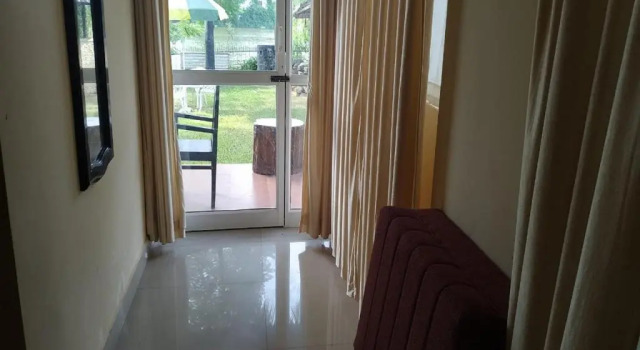 Двухместный номер Deluxe с балконом и с красивым видом из окна Wintergreen Water Front Resort- 5 Bedroom Villa