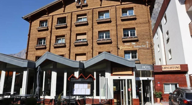 Grichting Hotel & Serviced Apartments, Book Lejlighed Hoteller i Leukerbad med pool, Swimmingpool