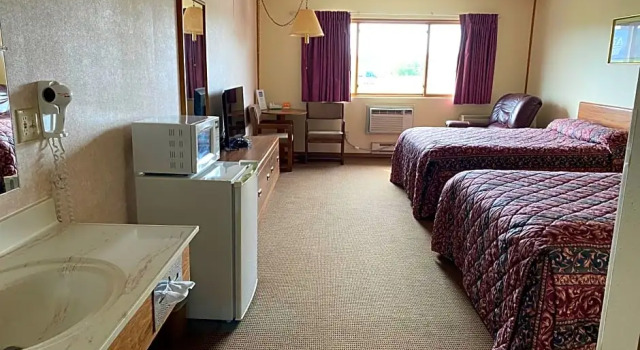 Standard- firedobbelt værelse AmeriVu Inn and Suites