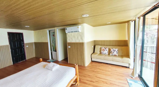Коттедж Deluxe с балконом и с видом на океан Pareehut Resort Koh Sichang