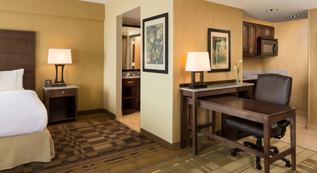 Homewood Suites by Hilton Coralville - Iowa River Landing