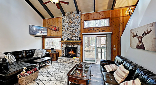 Walk To Slopes! Mountain W/ Private Hot Tub 3 Bedroom Home, Rezerwuj Dom wakacyjny Big Bear Lake Stany Zjednoczone