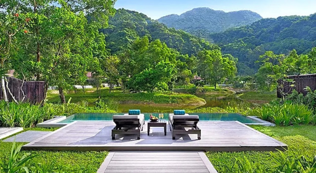 Двухместная Pool вилла Lagoon Курорт Banyan Tree Lang Co