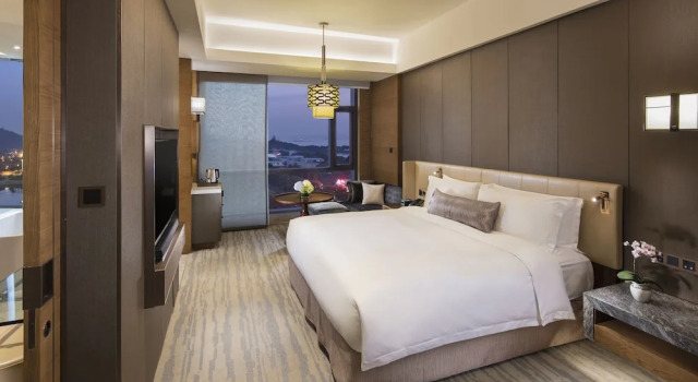 Camera quadrupla Premium con vista sul fiume InterContinental Nantong, an IHG Hotel-Best view of yangtze