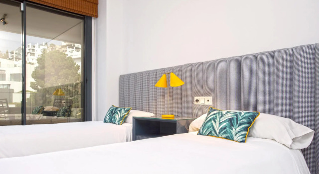 Amazing 2 Bd Apartment with 2 private terraces and communal pool. Alborada Terrace