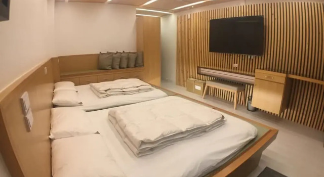 Четырёхместный семейный номер Standard с балконом Xianel Vacation Chateau
