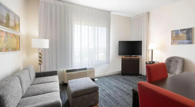Четырёхместный люкс TownePlace Suites Oklahoma City Airport