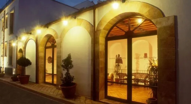 Hotel Locanda Del Castello, Book Hotel Hotels in Sicily with Parking, Parking