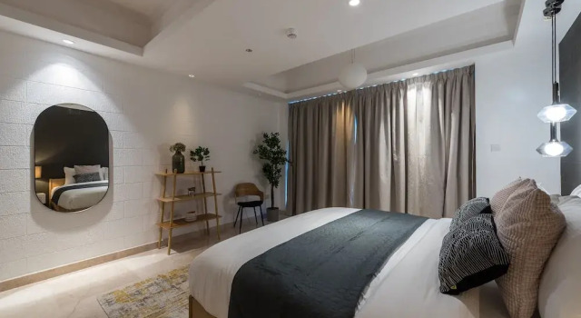 Апартаменты Luxury с 4 комнатами с балконом и с видом на гавань EDENS Homes & Villas - KG Tower