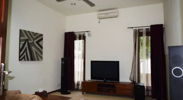 Villa Amari, Book Villa Hotels in Lombok with Parking, Parking