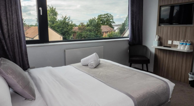 Sky Nights Hotel London Heathrow