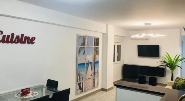 apartamento fabrynne beach, Забронировать Апартаменты/квартира Карретера-де-Кадис Малага, рядом с Парк Оэсте