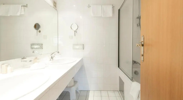 Апартаменты Alpenlodge - Das Dorfhotel