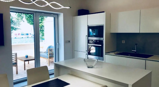 Апартаменты с видом на море Apartments & rooms Artemus Belveder