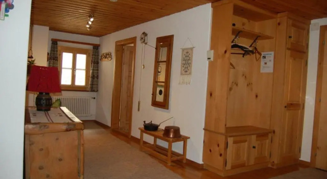 Chasa Städler - Ferienwohnung mit 113m2 für max. 5 Personen, Book Hotel Zernez 