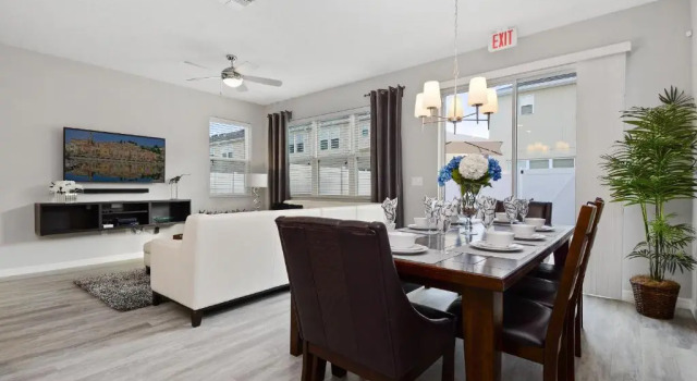 Four Bedrooms Resort Townhome 5128, Rezerwuj Ośrodek wypoczynkowy Hotele w Kissimmee z basenem, Basen