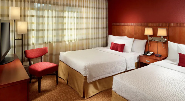 Courtyard Atlanta Executive Park/Emory, Book Hotel Hoteller i Clarkston med pool, Swimmingpool