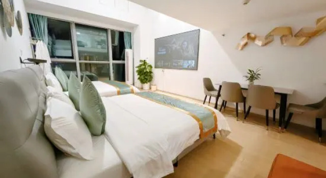 Люкс Star Theme Apartment (Guangzhou Panyu Tianhe Chengnancun Wanbo Metro Station)