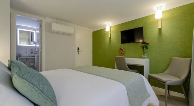 Двухместный номер Superior с балконом и с видом на сад Ver Belém Suites