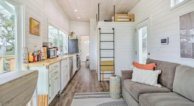 Updated Texas Tiny Home Rental on Lake Travis