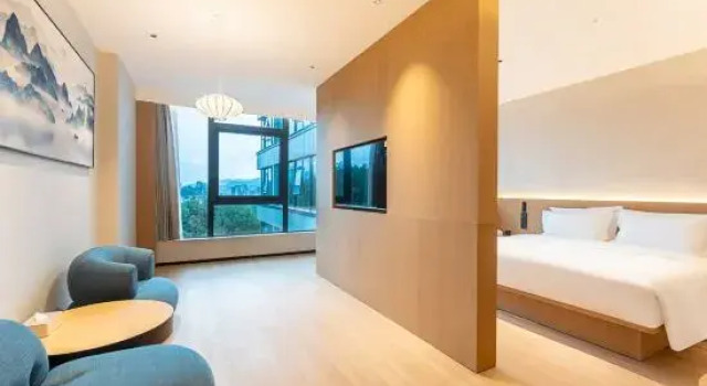 Люкс Hangzhou Tonglu Fuchunjiang Huazhu Banlan Hotel