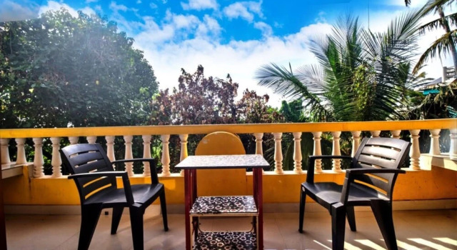 OYO Premium Calangute Holiday Street, Book Hotel Hotels in Goa with a Pool, Swimming Pool