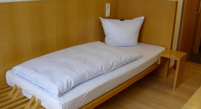 Номер Standard Robert Schuman Haus
