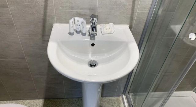 Двухместный номер Economy Imperial Salford Hotel