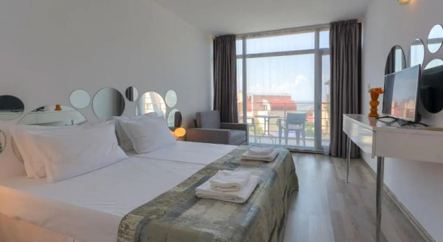 Odyssey Family Hotel, Забронировать Отель Отели области Бургас с бассейном, Бассейн
