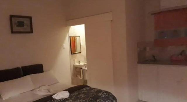 Студия Haven House Apartments