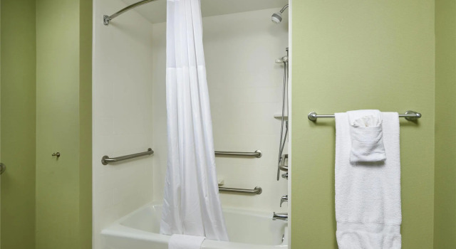 Номер Standard Hampton Inn Bermuda Run / Advance