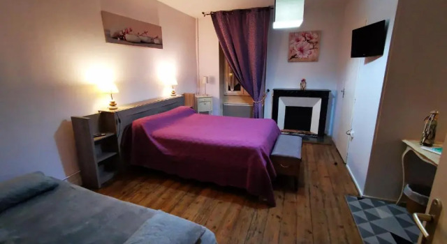 Номер Comfort Logis Hôtel & Restaurant Le Saint Savinien