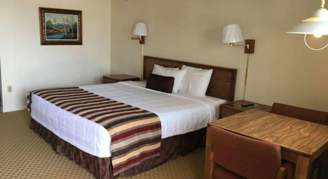Chaparral Motor Inn