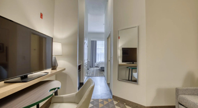 Номер Executive Holiday Inn Hotel & Suites Madison West - Middleton by IHG