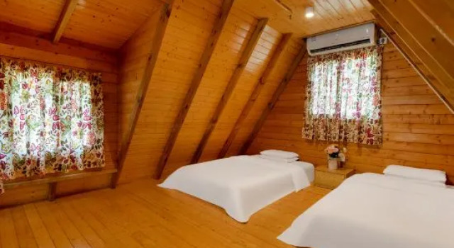 Люкс с видом на озеро Diyin Lake Lakeside Holiday Wooden House