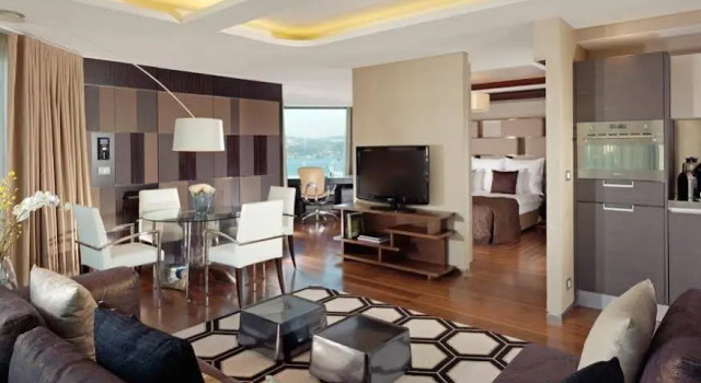 Swissotel Living, Varaa Hotelli Hotellit Marmara-alue pysäköinnillä, Pysäköinti