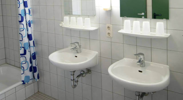 Кровать в общем номере Hostel haus international