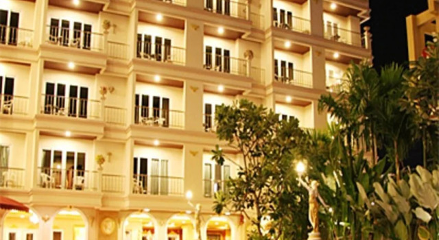 Rita Resort and Residence