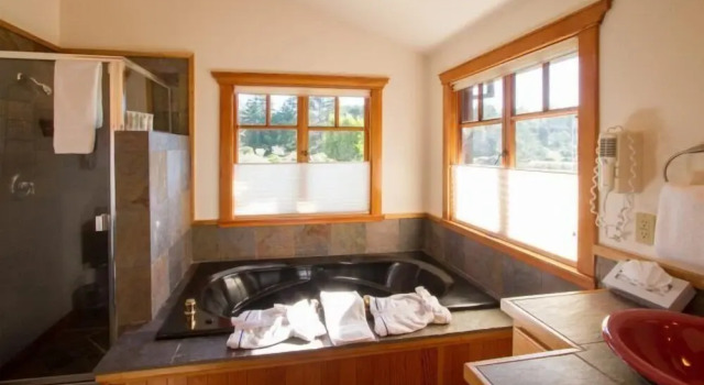Двухместный люкс Luxury с балконом Mendocino View East