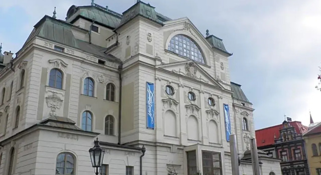 Hotel Centrum, Rezervovat Hotel Hotely v Košický kraj s parkováním, Parkování