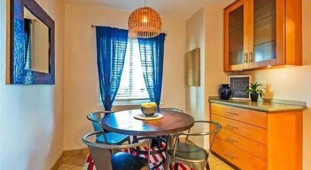 Three Bedroom Poolside in Pacific Beach